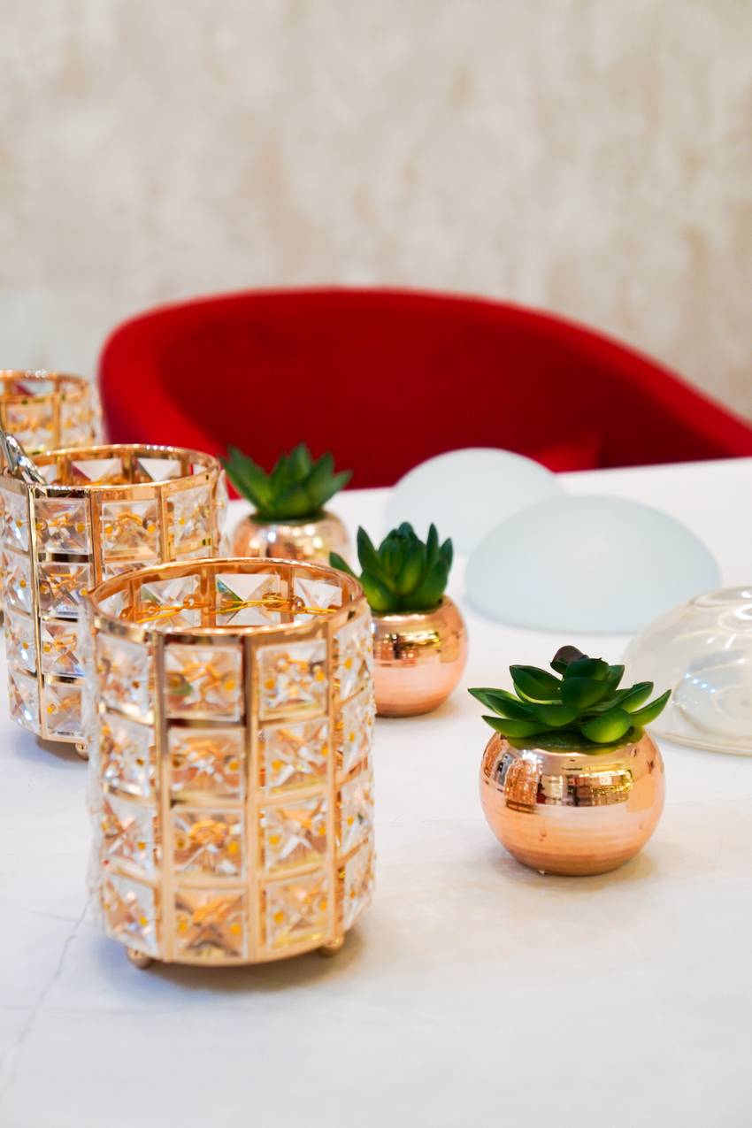 Detalhes em dourado da recepção